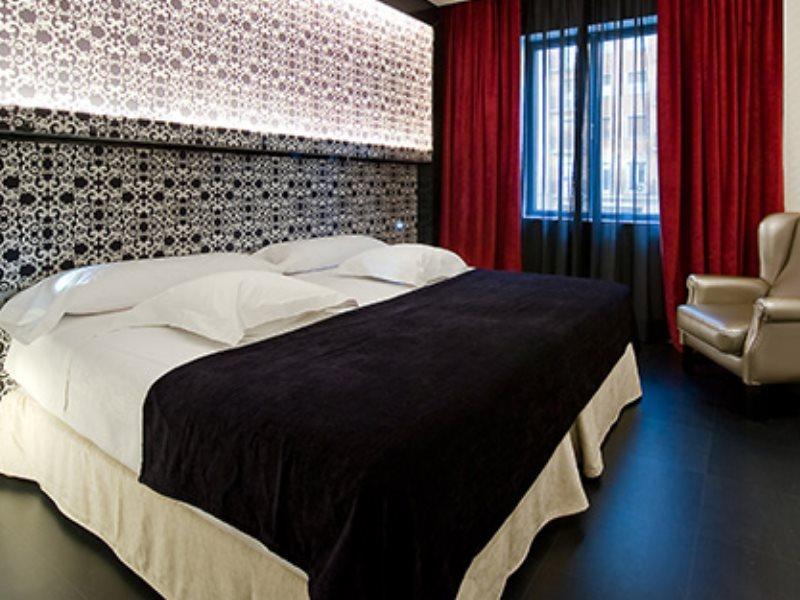 Vincci Via - 66 Hotel Madrid Eksteriør billede